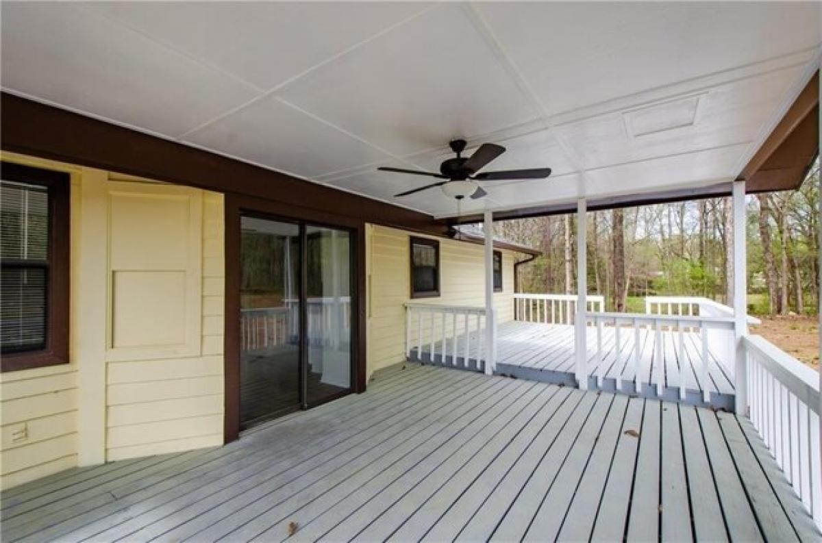 Picture of Home For Sale in Snellville, Georgia, United States