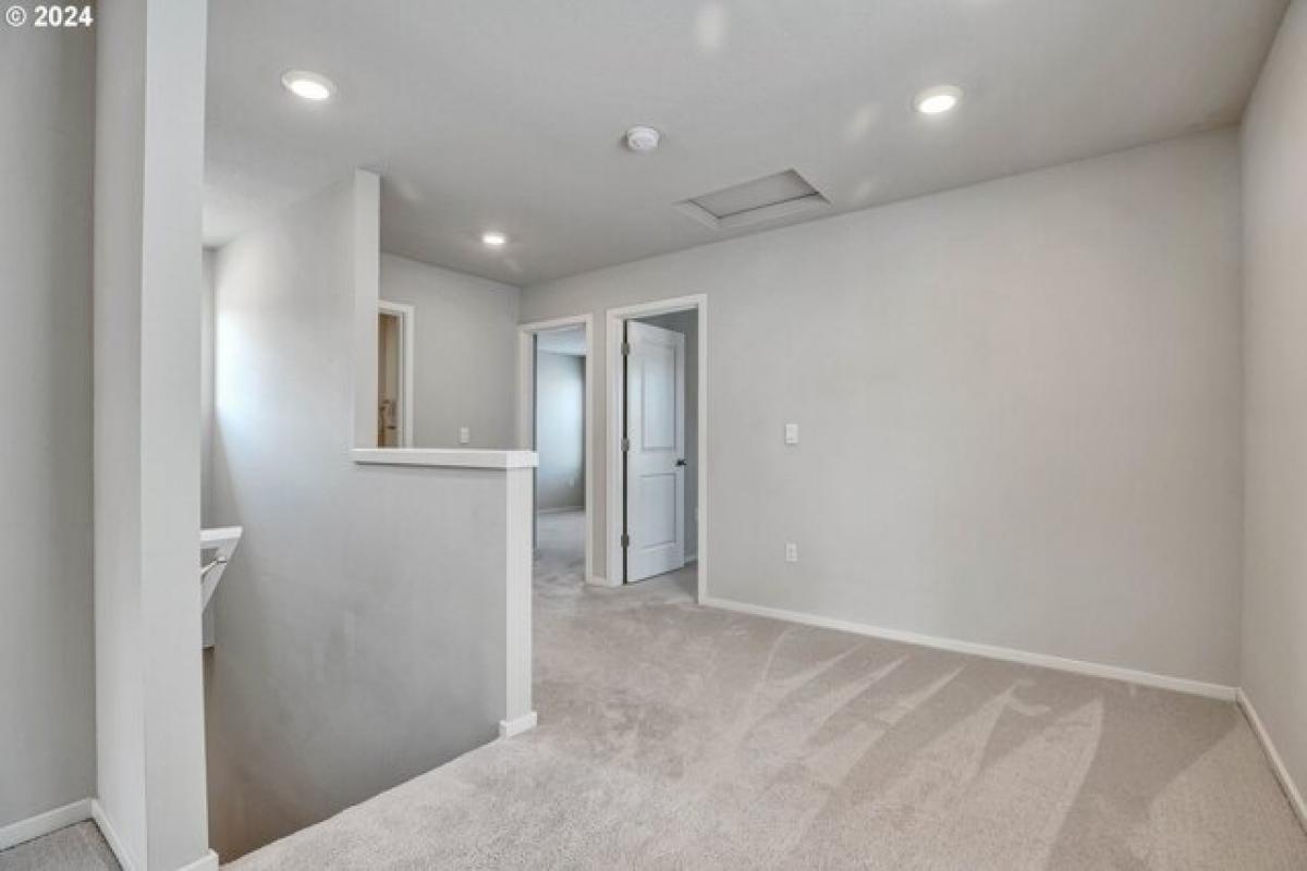 Picture of Home For Sale in Gresham, Oregon, United States