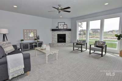 Home For Sale in Meridian, Idaho