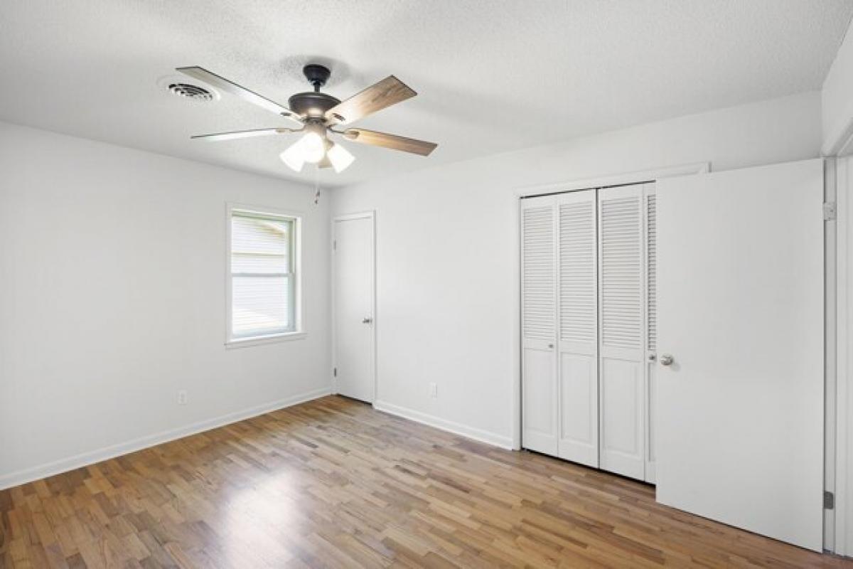 Picture of Home For Sale in Russellville, Arkansas, United States