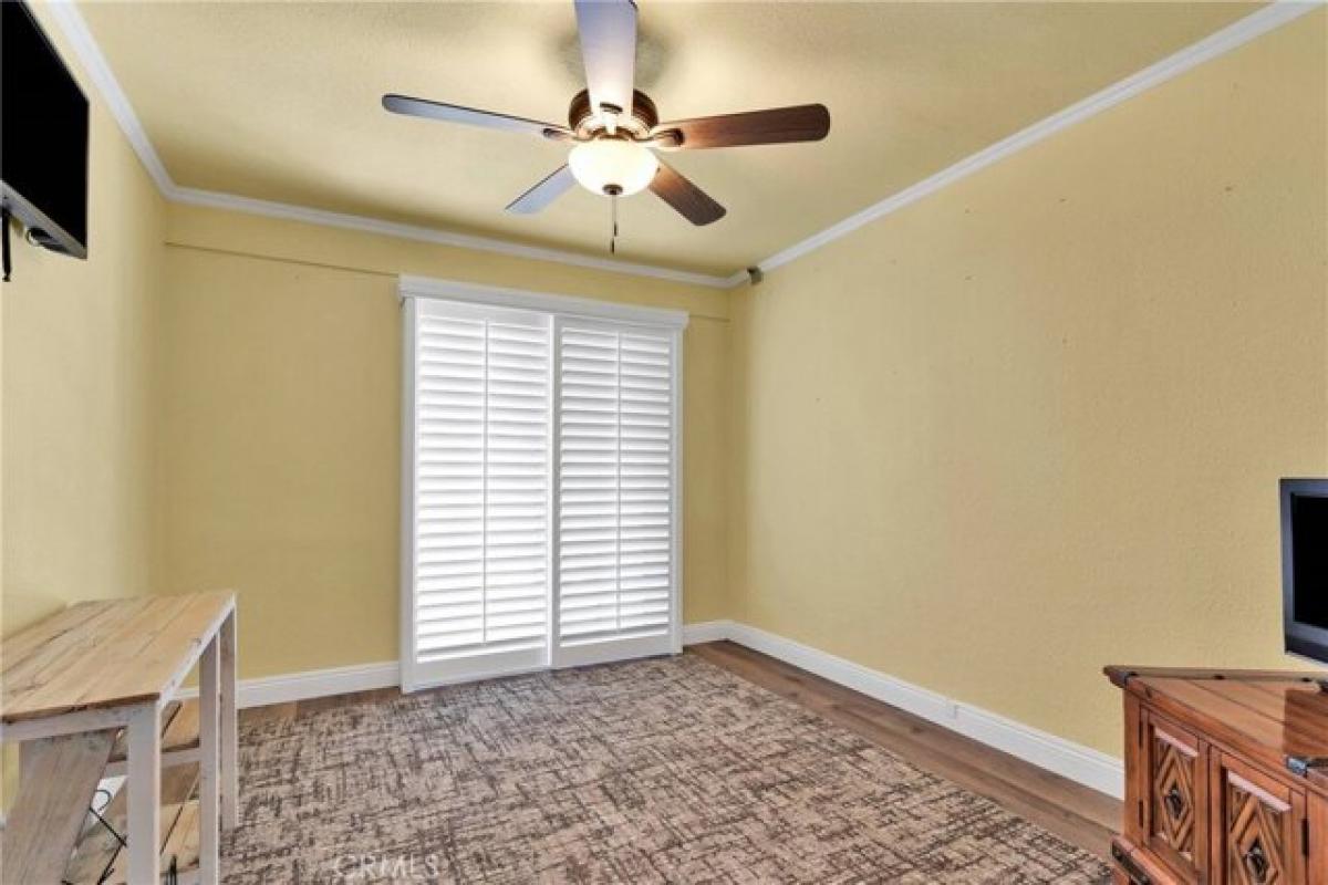 Picture of Home For Sale in Victorville, California, United States