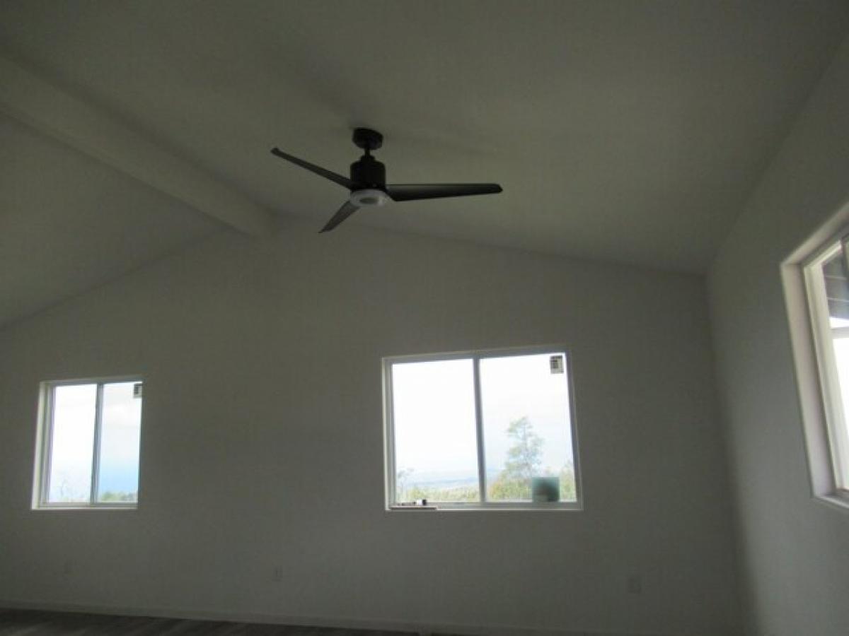 Picture of Home For Sale in Ocean View, Hawaii, United States