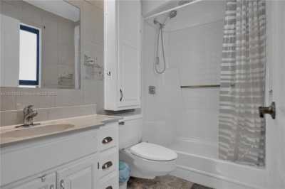 Home For Sale in Palmetto Bay, Florida