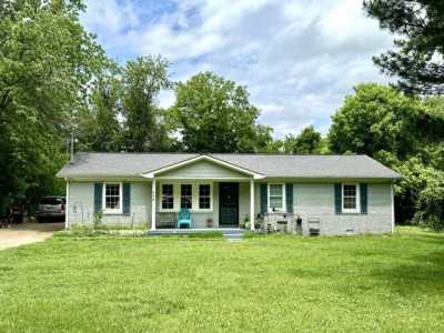 Home For Sale in Columbia, Tennessee