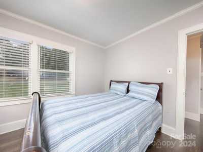 Home For Sale in Statesville, North Carolina