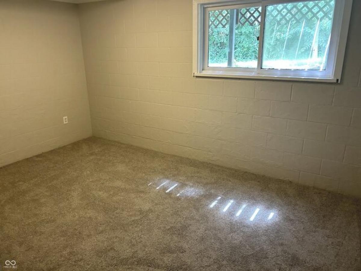 Picture of Home For Sale in Greenwood, Indiana, United States