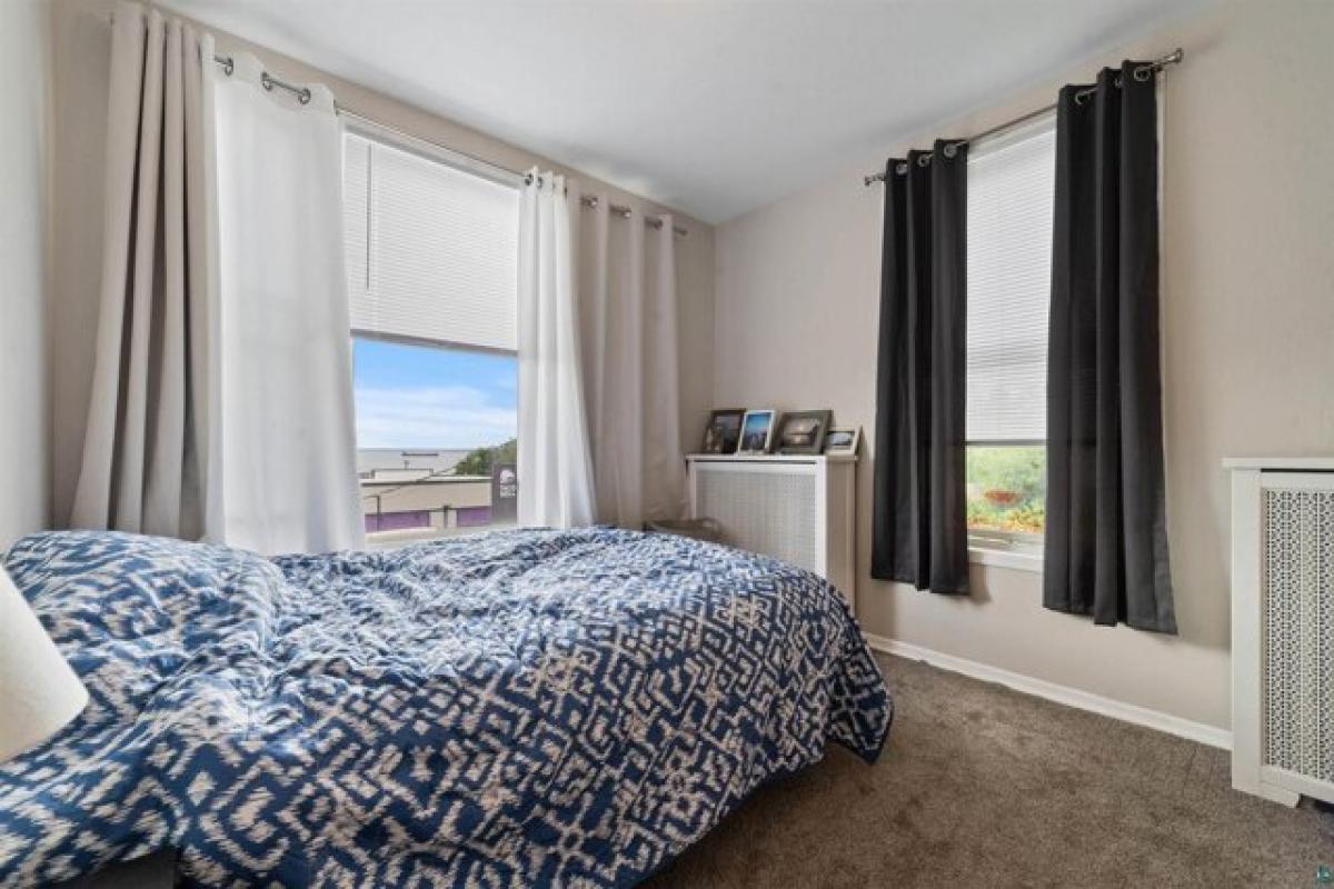 Picture of Home For Sale in Duluth, Minnesota, United States