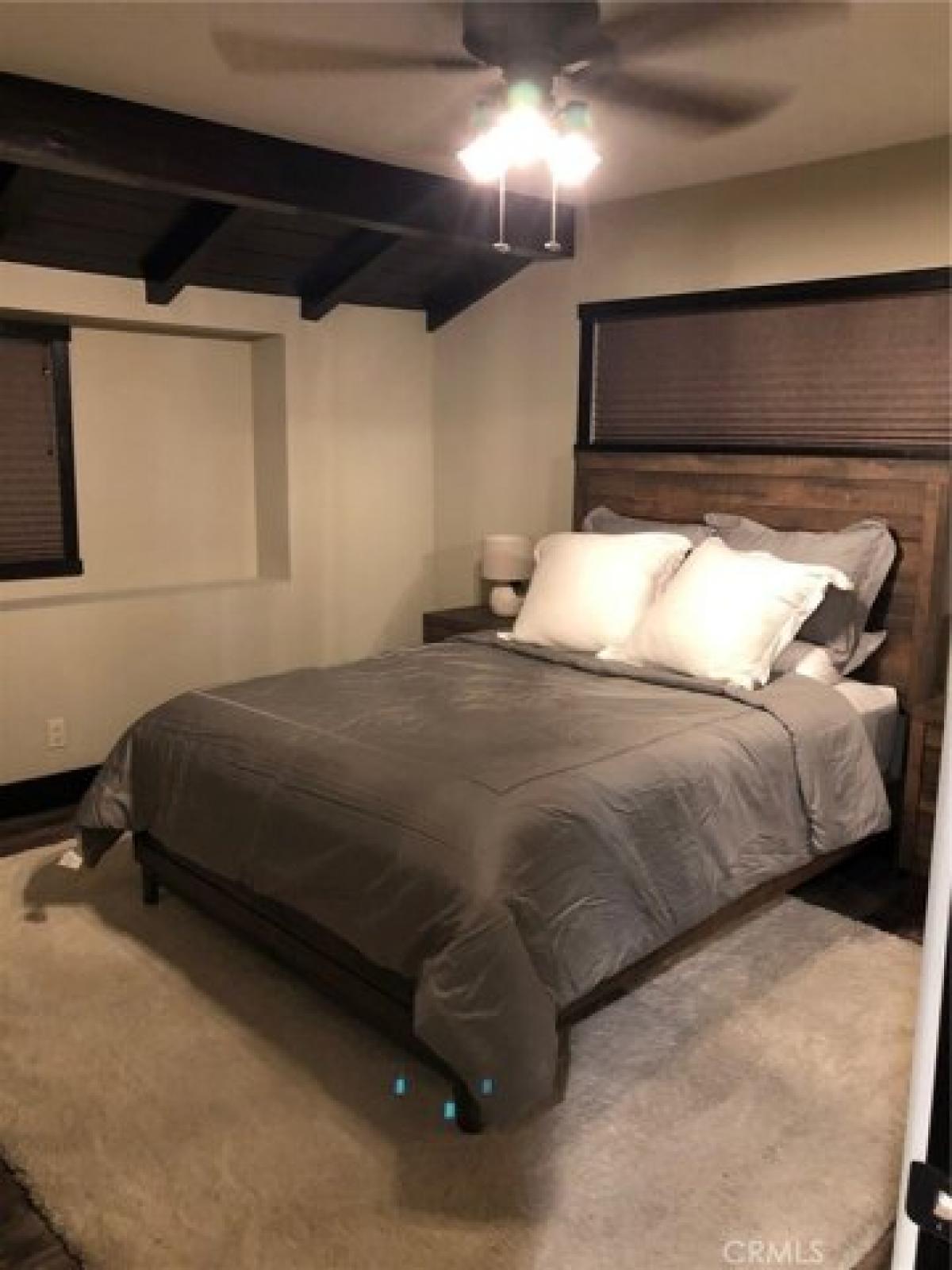 Picture of Home For Sale in Woodland Hills, California, United States