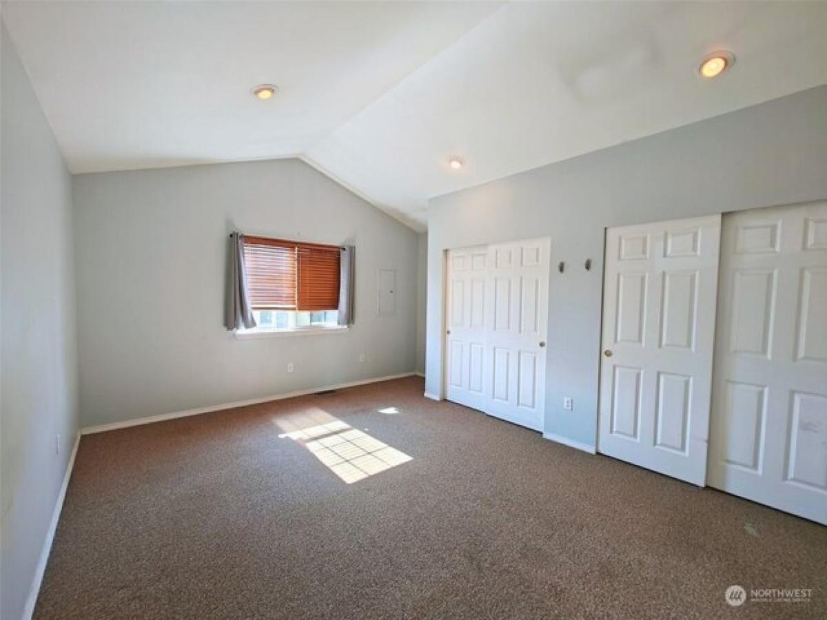 Picture of Home For Sale in Tacoma, Washington, United States