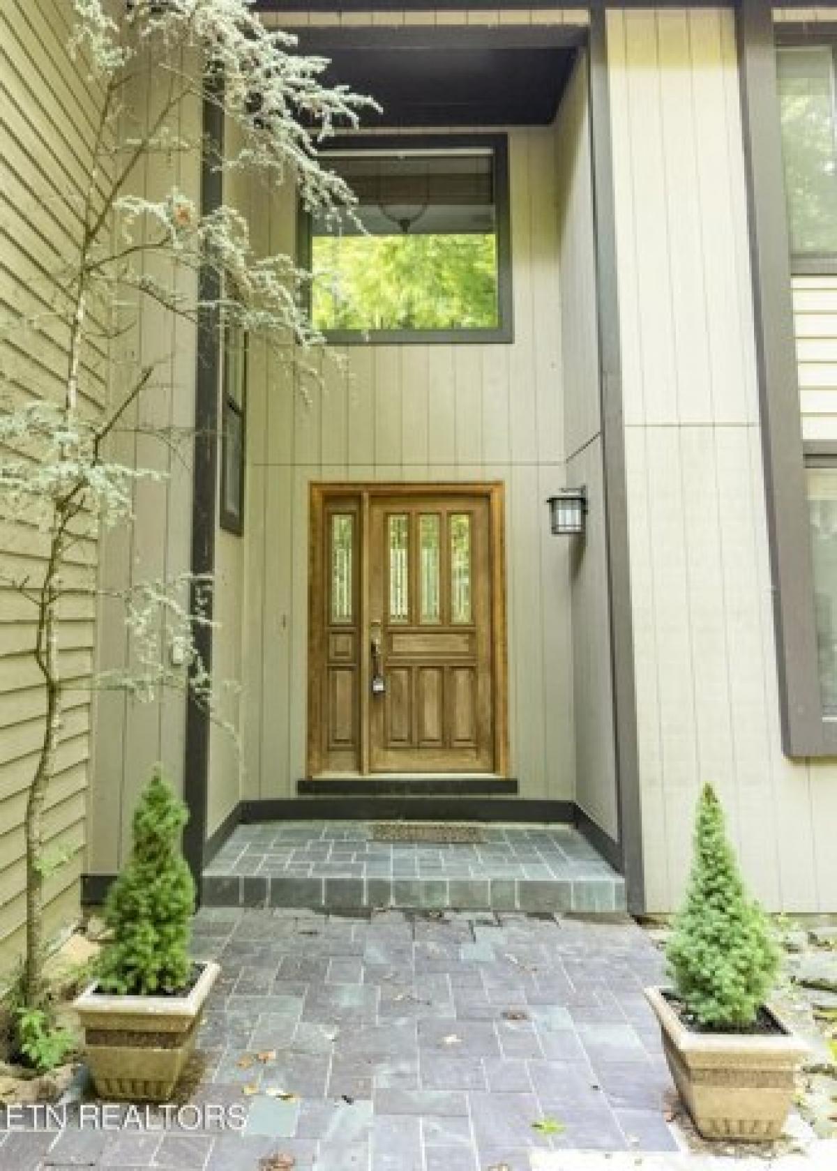 Picture of Home For Sale in Oak Ridge, Tennessee, United States