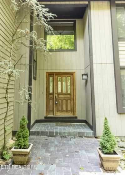 Home For Sale in Oak Ridge, Tennessee