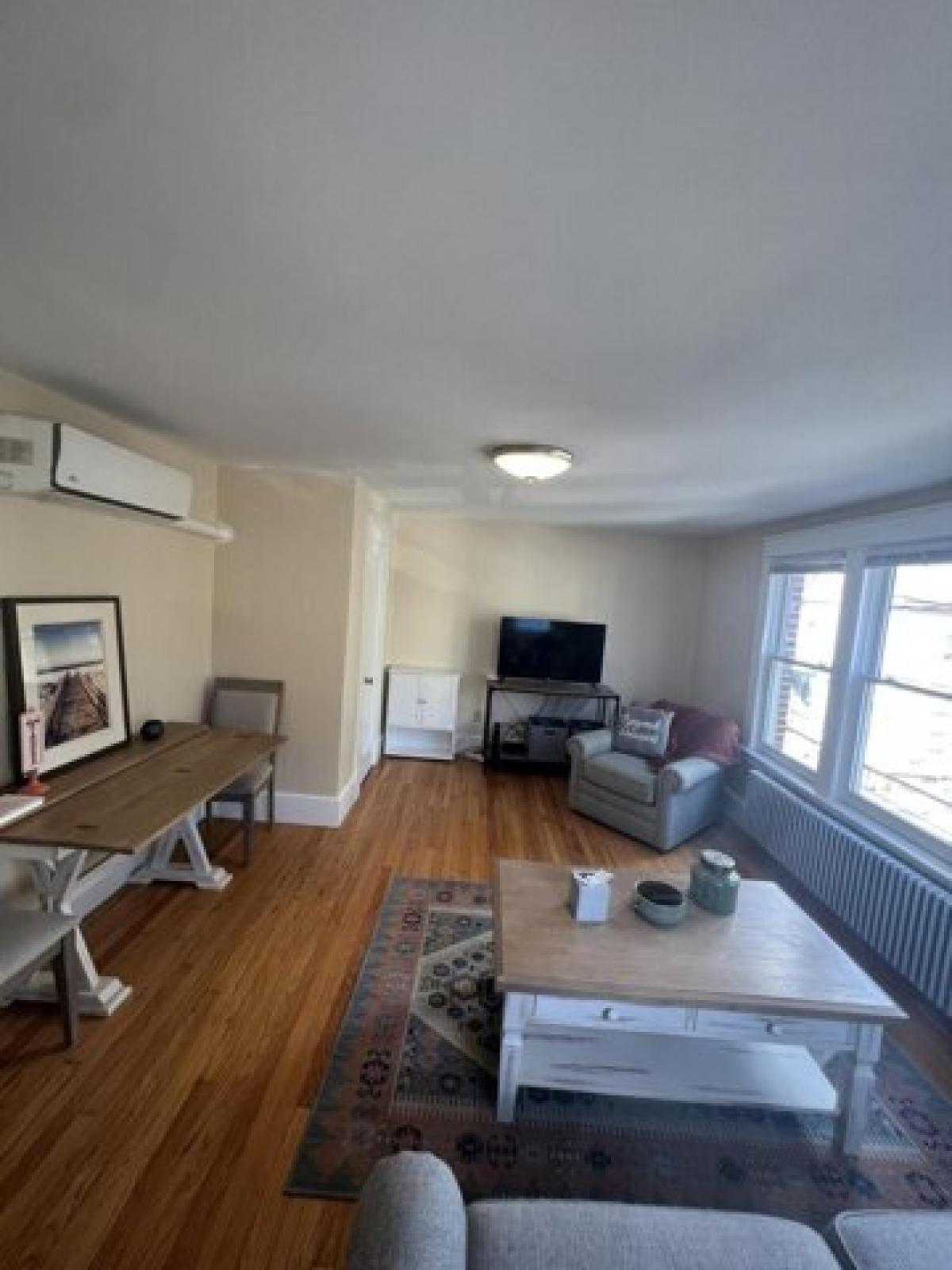 Picture of Home For Sale in Portland, Maine, United States