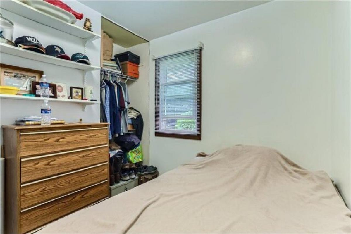 Picture of Home For Sale in New Hope, Minnesota, United States