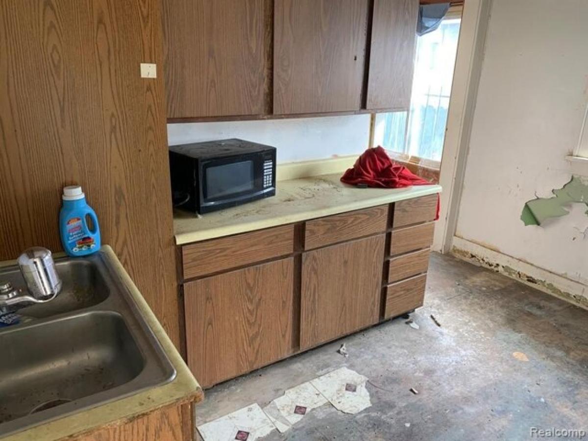 Picture of Home For Sale in Flint, Michigan, United States