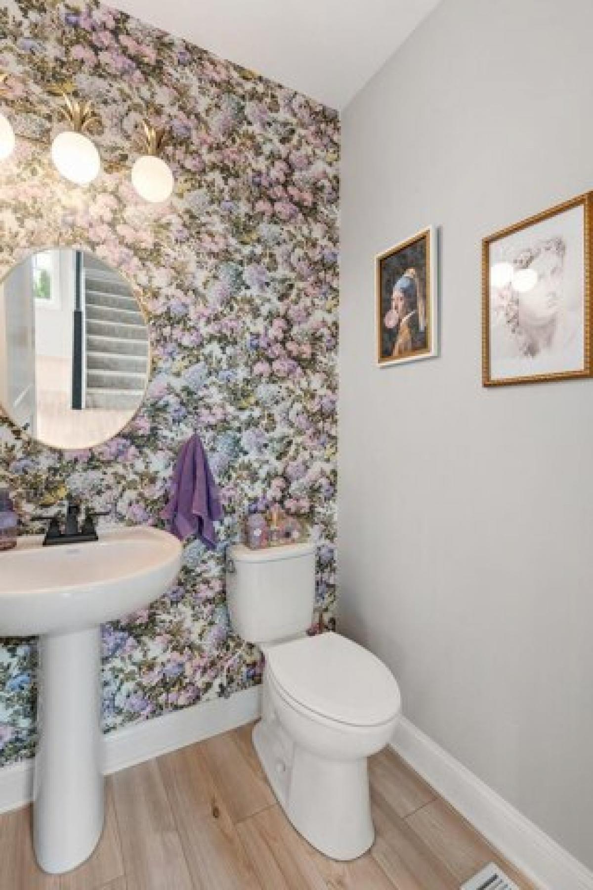 Picture of Home For Sale in Valparaiso, Indiana, United States