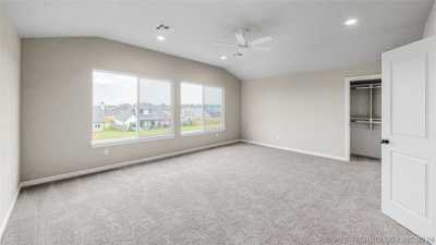 Home For Sale in Jenks, Oklahoma