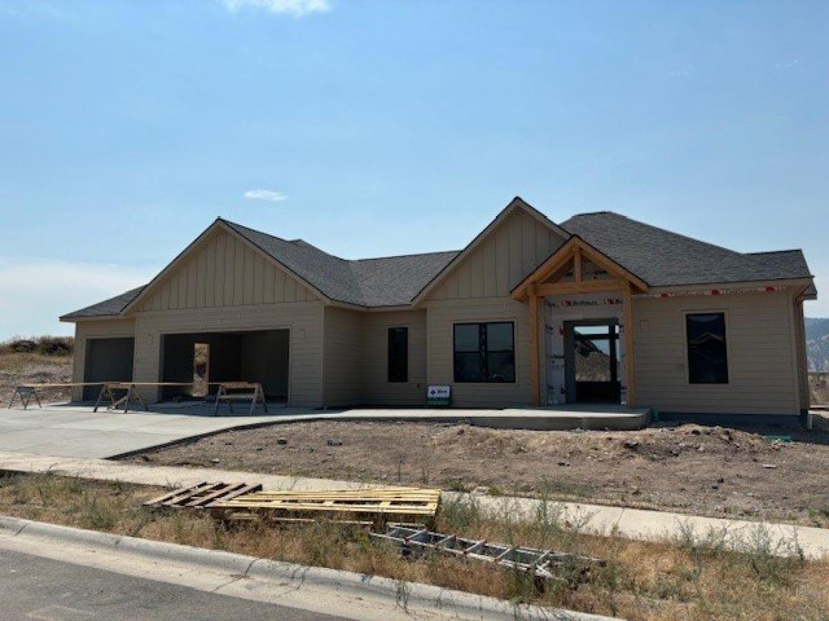 Picture of Home For Sale in Missoula, Montana, United States