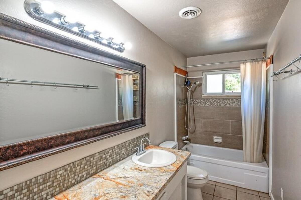 Picture of Home For Sale in Redding, California, United States