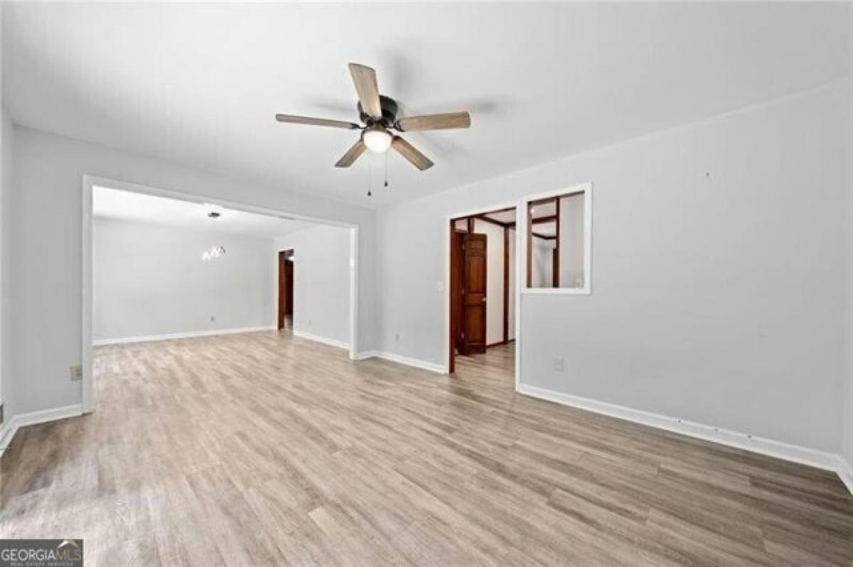 Picture of Home For Sale in Lilburn, Georgia, United States