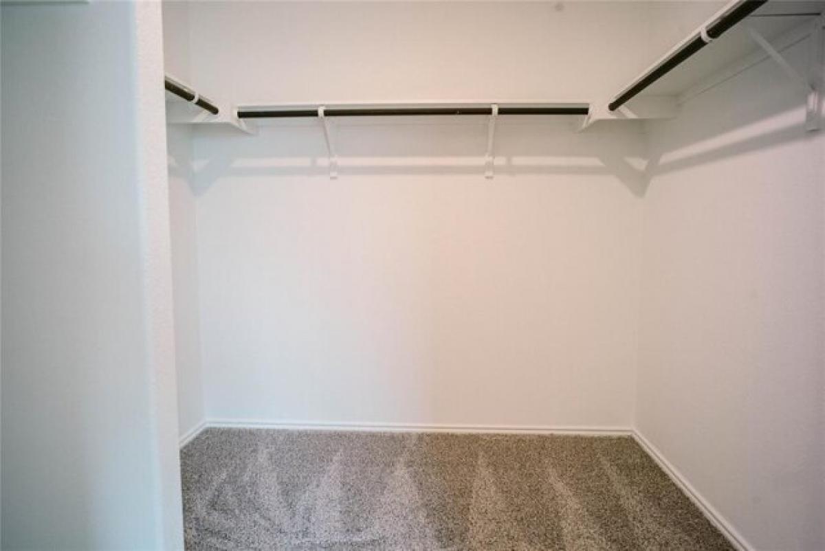 Picture of Home For Sale in Kyle, Texas, United States