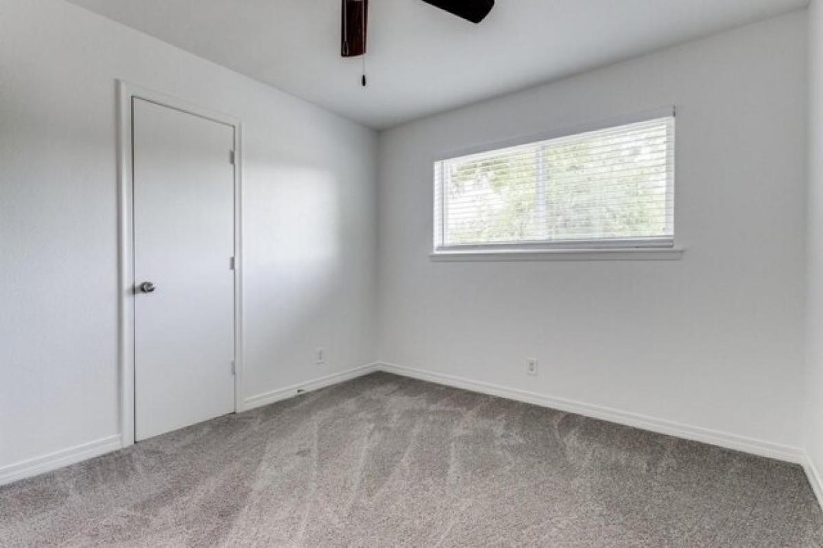 Picture of Home For Sale in Denison, Texas, United States