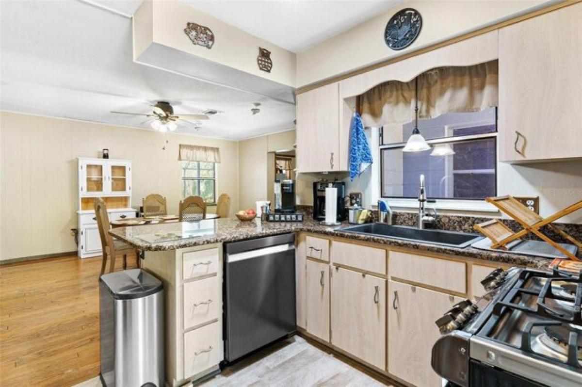 Picture of Home For Sale in Lady Lake, Florida, United States