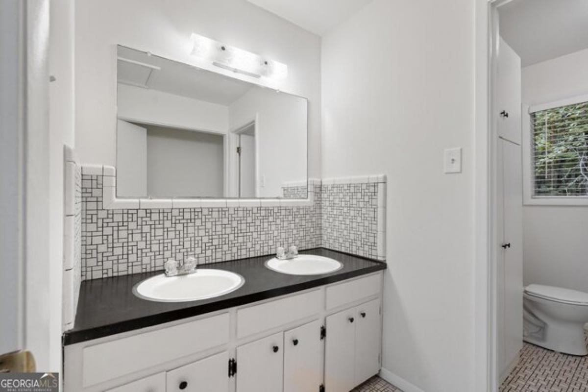 Picture of Home For Sale in Blairsville, Georgia, United States