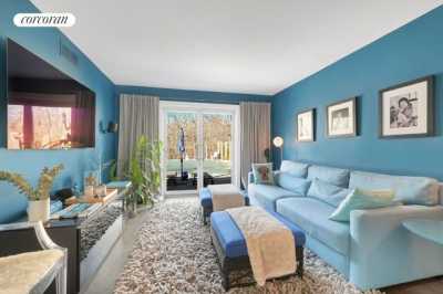 Home For Rent in East Hampton, New York