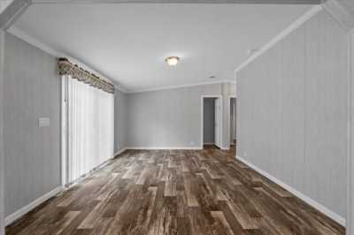 Home For Sale in Zephyrhills, Florida