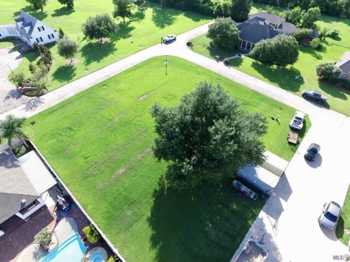 Picture of Residential Land For Sale in Cut Off, Louisiana, United States