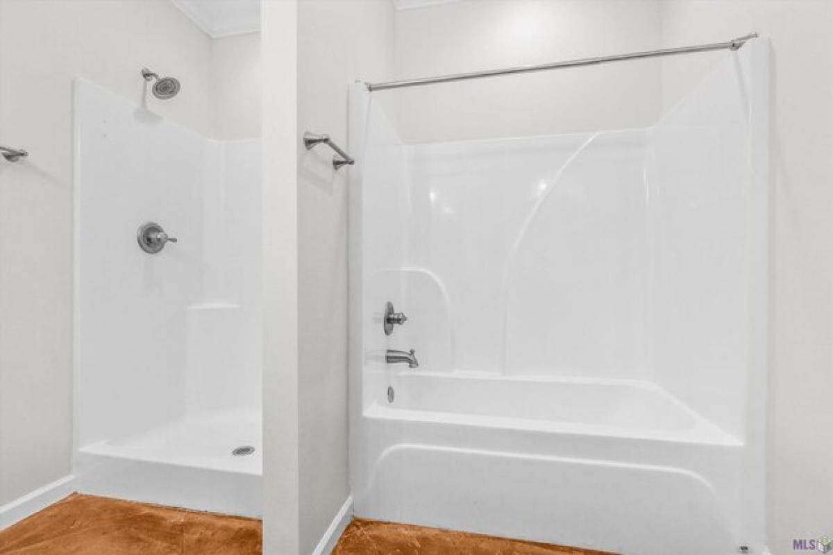 Picture of Home For Sale in Gonzales, Louisiana, United States