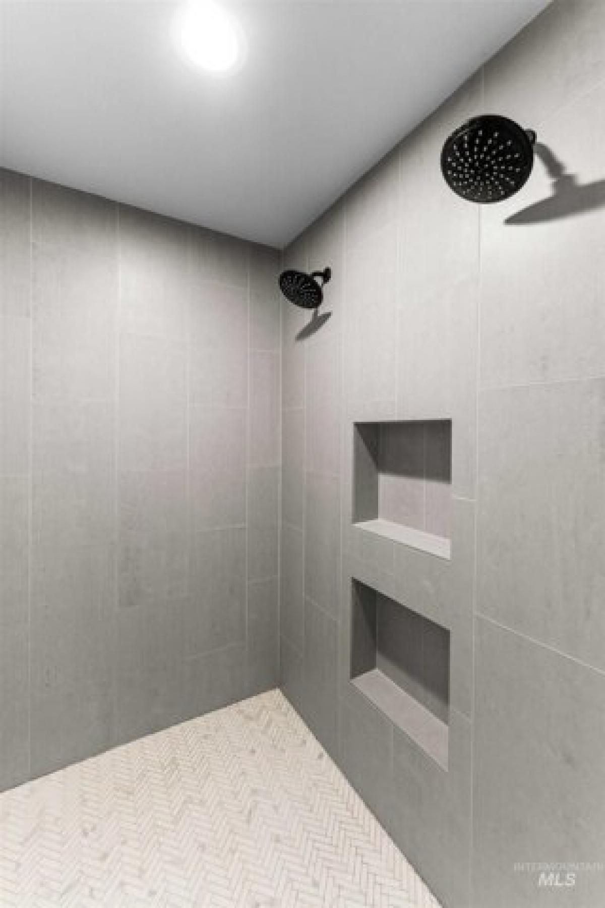 Picture of Home For Sale in Eagle, Idaho, United States