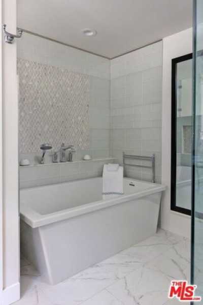 Home For Sale in Beverly Hills, California