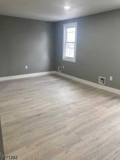 Home For Sale in Newark, New Jersey