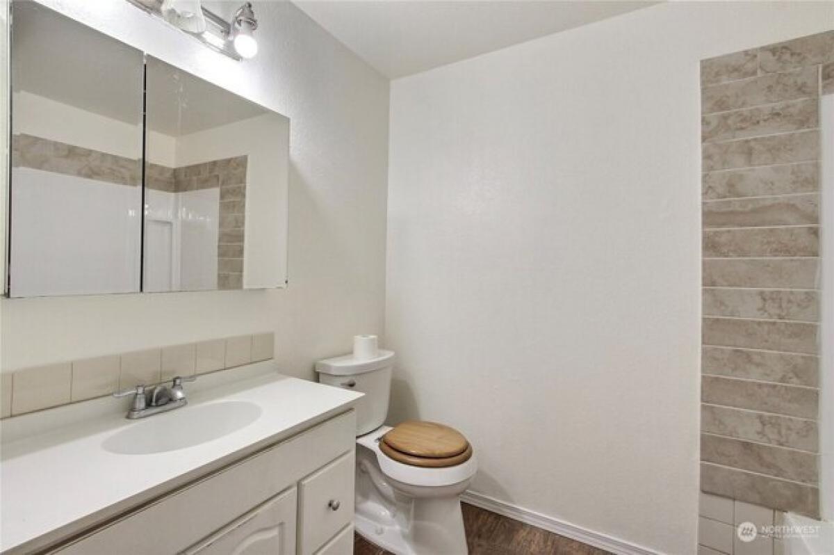 Picture of Home For Sale in Kent, Washington, United States