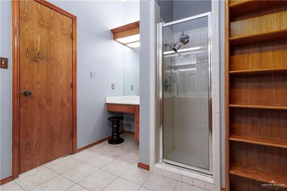 Picture of Home For Sale in McAllen, Texas, United States