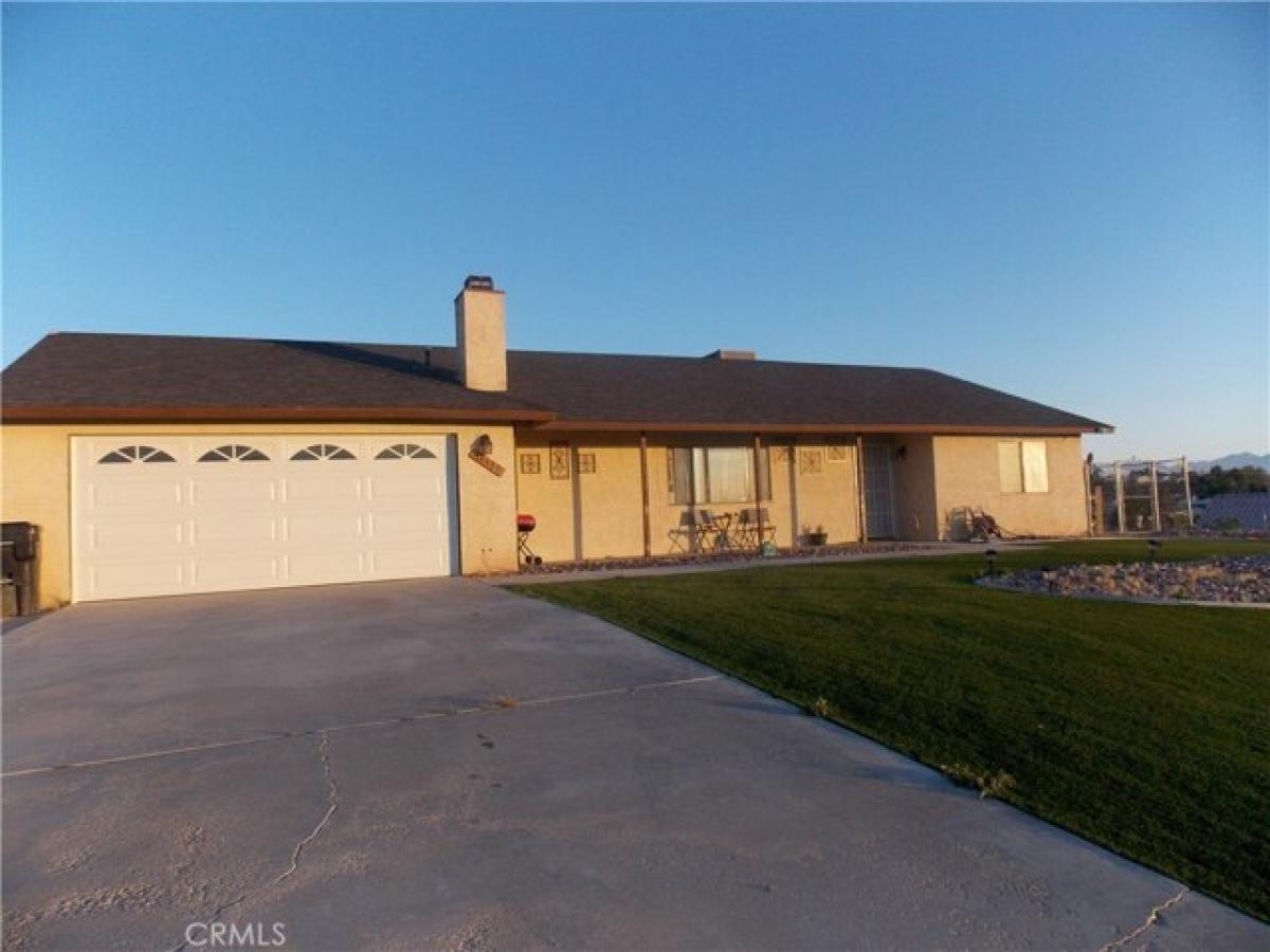 Picture of Home For Sale in Victorville, California, United States