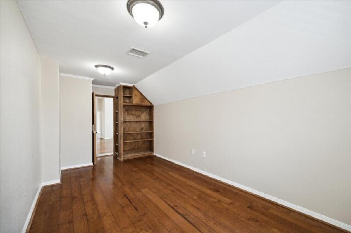 Picture of Home For Sale in Sugar Land, Texas, United States