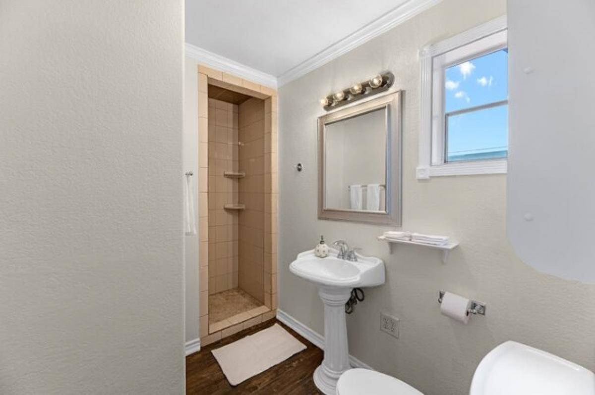 Picture of Home For Sale in Santa Fe, Texas, United States