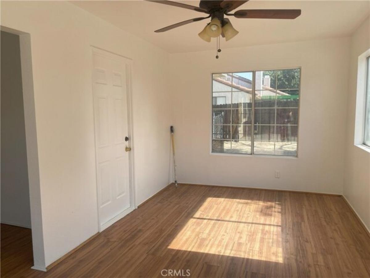 Picture of Home For Sale in Palmdale, California, United States