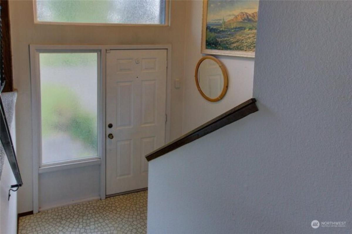 Picture of Home For Sale in Lynnwood, Washington, United States