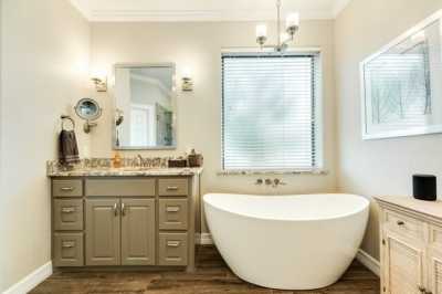 Home For Sale in Lake Jackson, Texas