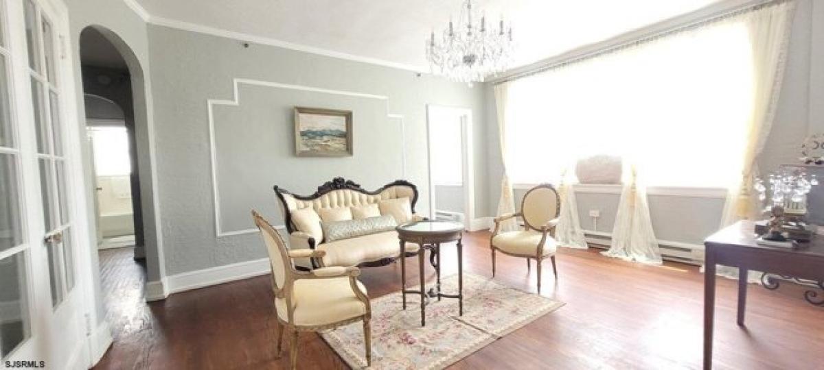 Picture of Home For Sale in Atlantic City, New Jersey, United States