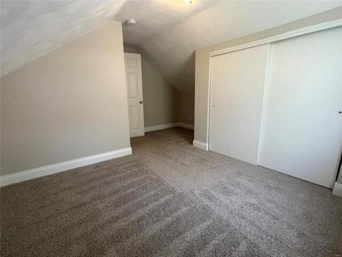 Picture of Home For Sale in Belleville, Illinois, United States