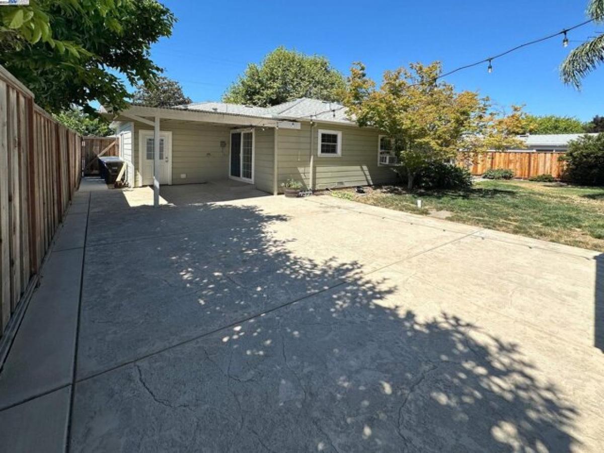 Picture of Home For Sale in Concord, California, United States