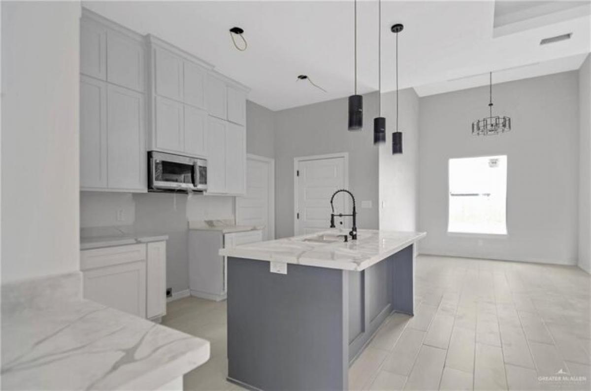 Picture of Home For Sale in La Feria, Texas, United States