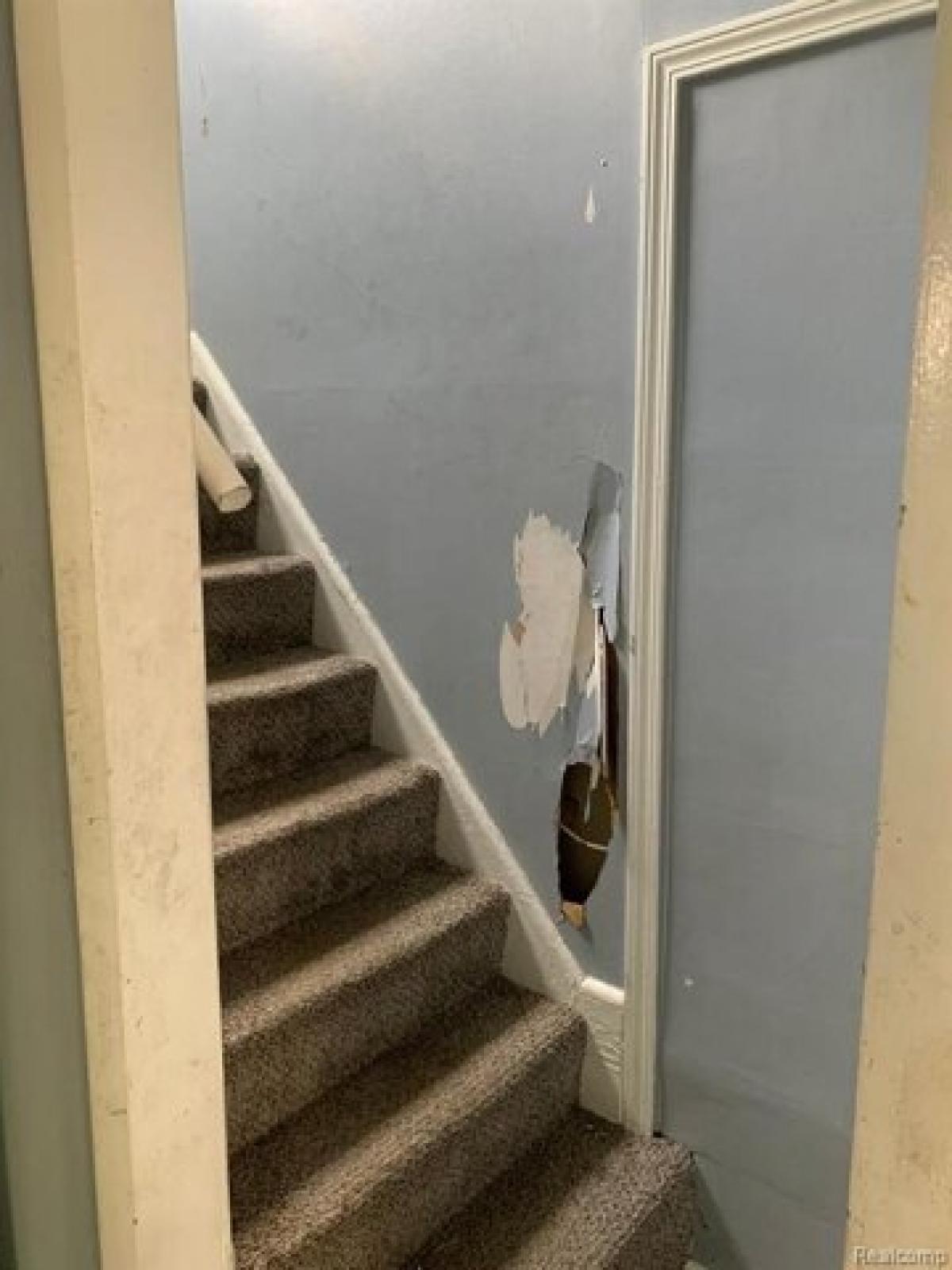 Picture of Home For Sale in Warren, Michigan, United States