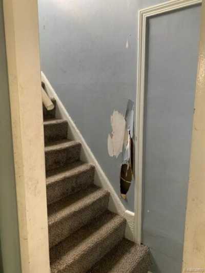 Home For Sale in Warren, Michigan