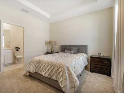 Home For Sale in Zephyrhills, Florida