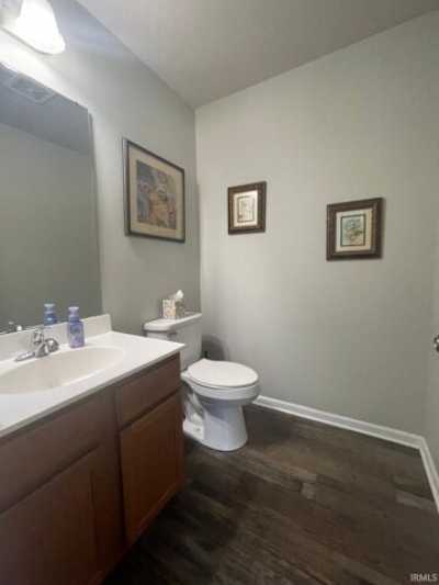 Home For Sale in Mishawaka, Indiana